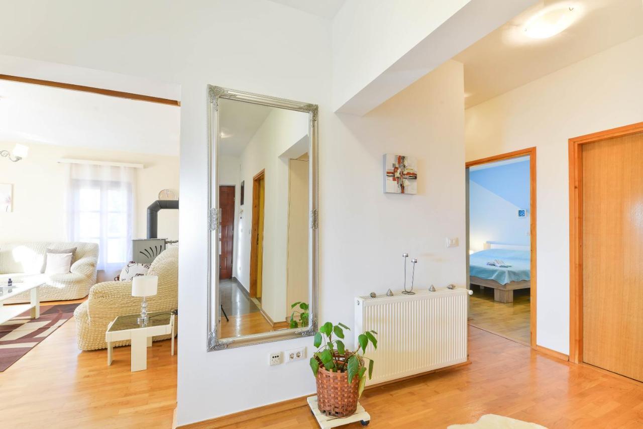 Villa Niko With Private Swimming Pool Zadar Eksteriør billede